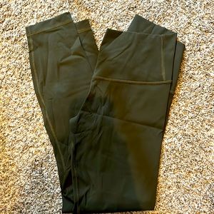 Women’s Lululemon Wonder Under Leggings